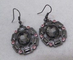 Vtg Large Grey Oval Rhinestone Gun Metal Pink Rhinestone Dangle Pierced Earrings