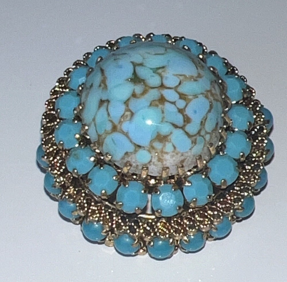 Vintage 1950’s Austrian Turquoise Stone Domed Round Gold Filigree Brooch 1.5”