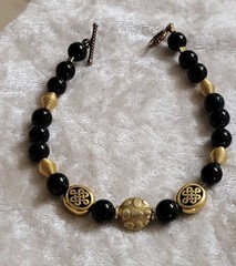Vintage Black & Gold Toggle Clasp Bracelet 8.5in