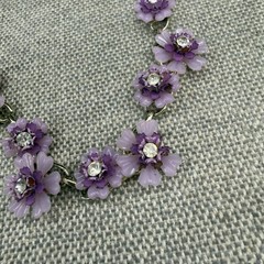 Vintage Necklace Acrylic Purple Flowers Rhinestone Centers 15 Inches READ