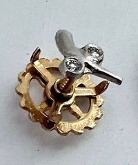 VINTAGE PLATINUM & DIAMOND LAPEL PIN