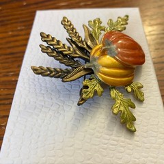 Vintage Harvest Fall Pumpkin Brooch Autumn Halloween Signed KC Gourd Squash