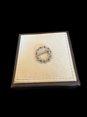 Antique Signed Carter, Gough & Co. 14K Yellow Gold Daisy Wreath Small Brooch