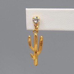 Vintage Saguaro Cactus Pierced Earrings Gold tone Dangle 1.25 in