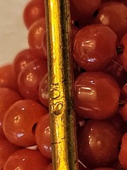 ANTIQUE VICTORIAN CORAL GRAPE BUNCH BROOCH-GILDED 800-FRUIT