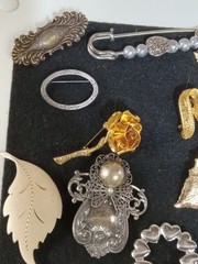 Vintage To Modern Costume Jewlery Pins Lot Of 30+ Pins