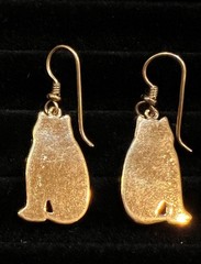 Vintage Signed Laurel Burch Sitting Cat Gold Tone Pierced Earrings 7/8 Inch