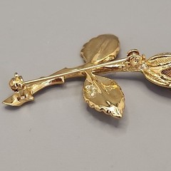 Vintage AAi Rose Brooch Gold Tone Mesh Bud 2 1/8″