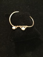 Vtg Cuff Gold Tone Braclet-925-Sterling Silver-With Sliding Pearls on Gold Wire
