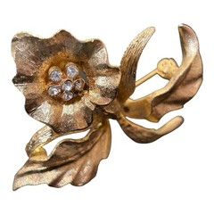 Vintage Gold Tone Floral Brooch Clear Rhinestone Center 2.25in