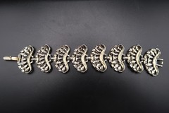 Vtg Mid Century Silver Tone Filigree Crescent Openwork Link Bracelet 8″ Long