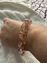 VTG Peach Pink AB Crystal Cube Bead Bracelet Silver Tone Toggle Clasp Sparkly