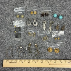 Vintage Mixed Earrings Lot 14 Pairs Stud Hoop Dangle Clip On Gold Silver