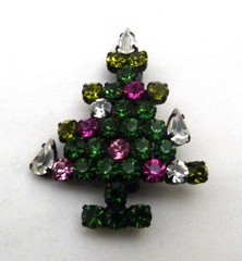 VINTAGE PRONG-SET SPARKLING PINK RED GREEN RHINESTONE CHRISTMAS TREE PIN