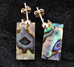 Vtg Lot Iridescent Abalone Shell Pendant & 2 Pierced Earrings Boho Beach Coastal