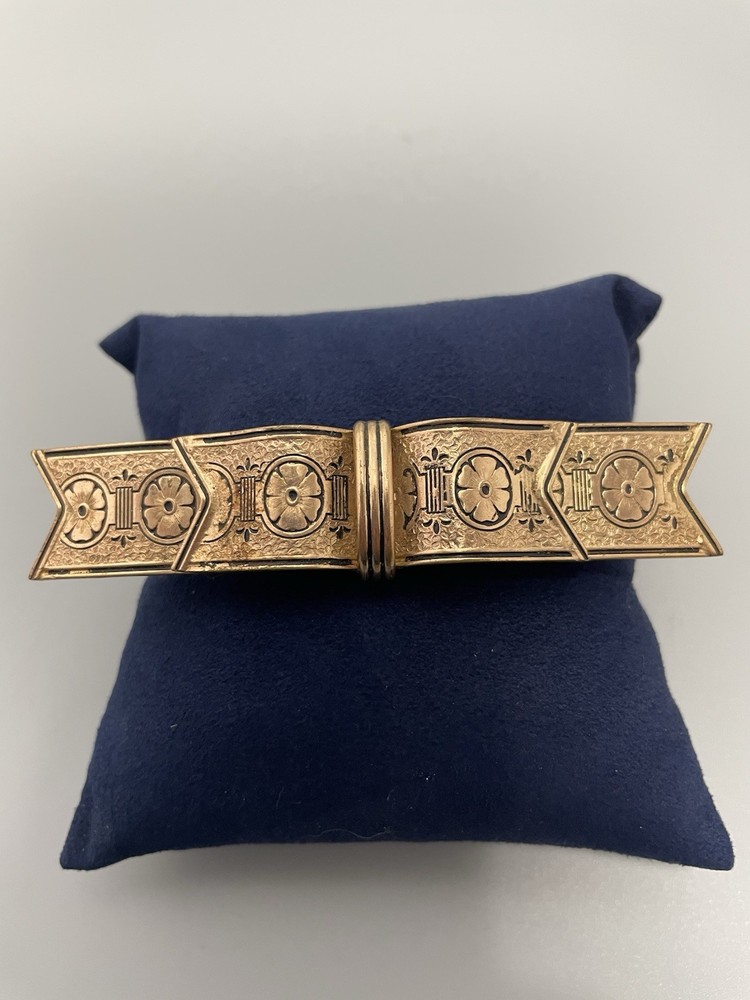 Coro Victorian Revival Enamel & Floral Engraved Bar Bow Shaped Pin Brooch 5” Vtg