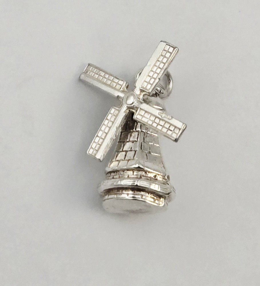 Vintage Sterling Silver Dutch Windmill Holland Articulated Charm Pendant – 2.0g