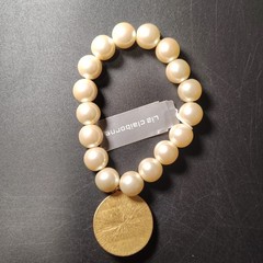 NWT VTG Liz Claiborne Beaded Ivory Pearl Medallion Stretch Bracelet Made in USA