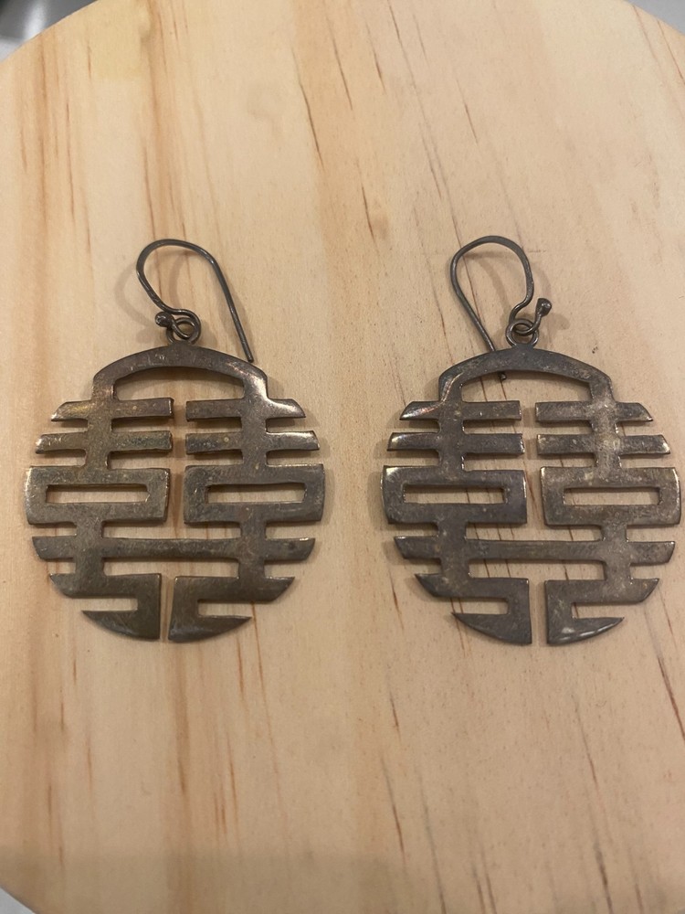 Vintage 900 Silver Geometric Cutout Dangle Earrings 8.9g Asian Motif 1.5″