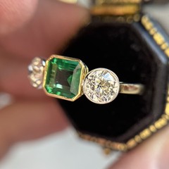 New by Heritage No Oil Emerald 3 Stone Old European Diamond Ring 2.45 ctw
