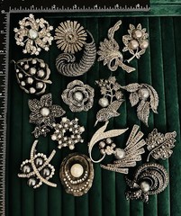 Lot 17 Antique Black Silver Tone Pearl Brooches Marcasite Style Floral