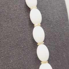 White w Gold Tone Graduated Acrylic Egg Shape Bead Professional Necklace 24 Inch