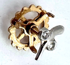 VINTAGE PLATINUM & DIAMOND LAPEL PIN