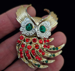 Great Horned Owl Brooch Costume Pin Red Green Rhinestones Tail Moves Vintage