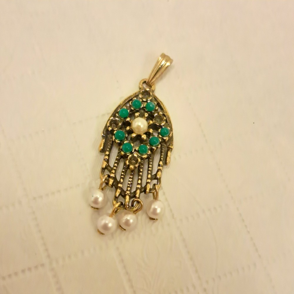 Vtg SARAH COVENTRY Pendant Gold Tone Simulated Emerald & Pearl