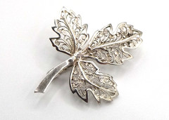 Vintage 835 Silver European Filigree Leaf Brooch