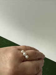 Vtg.10K Solid Yellow Gold ring High Luster 5.2mm to 6.1mm Pearls Ring ,Sz:9.5