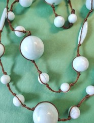 Vintage LIGHT BLUE & WHITE SWIRLED Colored Acrylic Beaded Necklace