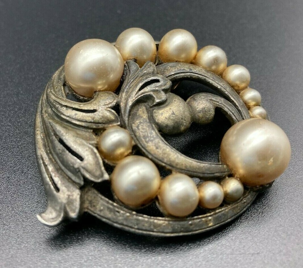 Vintage Pot Metal Large Faux Pearl Art Nouveau Leaf Brooch Pin