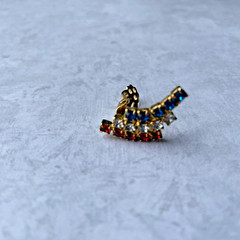Vintage Patriotic Red White & Blue Rhinestone Cluster Gold Tone Clip On Earrings