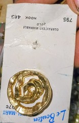 vintage le bouton sewing buttonsWal-Mart features a textured, abstract swirl…