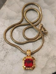 Vintage ROMAN 17″ Gold Tone Red Square Gem Snake Chain Pendant Necklace!
