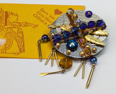Liztech 92 “Shield of Silence” Mixed Media Round Blue Floral Brooch Pin 3.25″