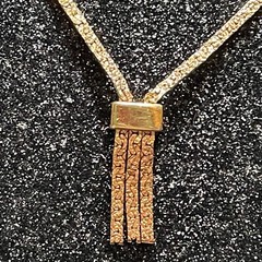 AMWAY necklace vintage goldtone textured metal tassel drop spring ring clasp