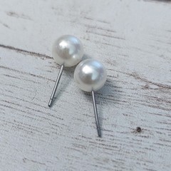 Vintage Stud Earrings For Pierced Ears – 5/6″ Faux Pearl