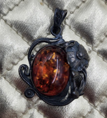 Natural Baltic Amber flower vintage Pendant charm Latvia circa 1970’s