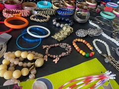 huge lot 100+ bracelets jewelry estate mixed brand bracelet collection