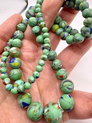 Vintage Molded Swirl Czech Graduated Glass Necklace 27 Inch