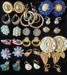 HUGE LOT Of Pairs VINTAGE CLIP ON AND SCREWBACK EARRINGS Rhinestones