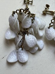Vintage Huge Napier Pebbled White Chandelier Dangle Drop Clip On Earrings MCM