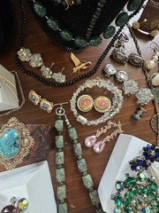 Vtg To Now Rhinestone Costume Jewelry Lot Hollycraft Mosaic Goldette 100+ Pcs