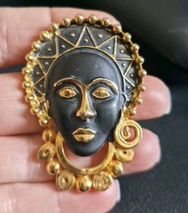 Vintage Gold Tone African Tribal Lady Face Mask Brooch Pin Pendant MCM Costume