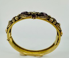 Vintage Avon 1974 Queensbury Victorian Style Purple Rhinestone Hinged Bracelet