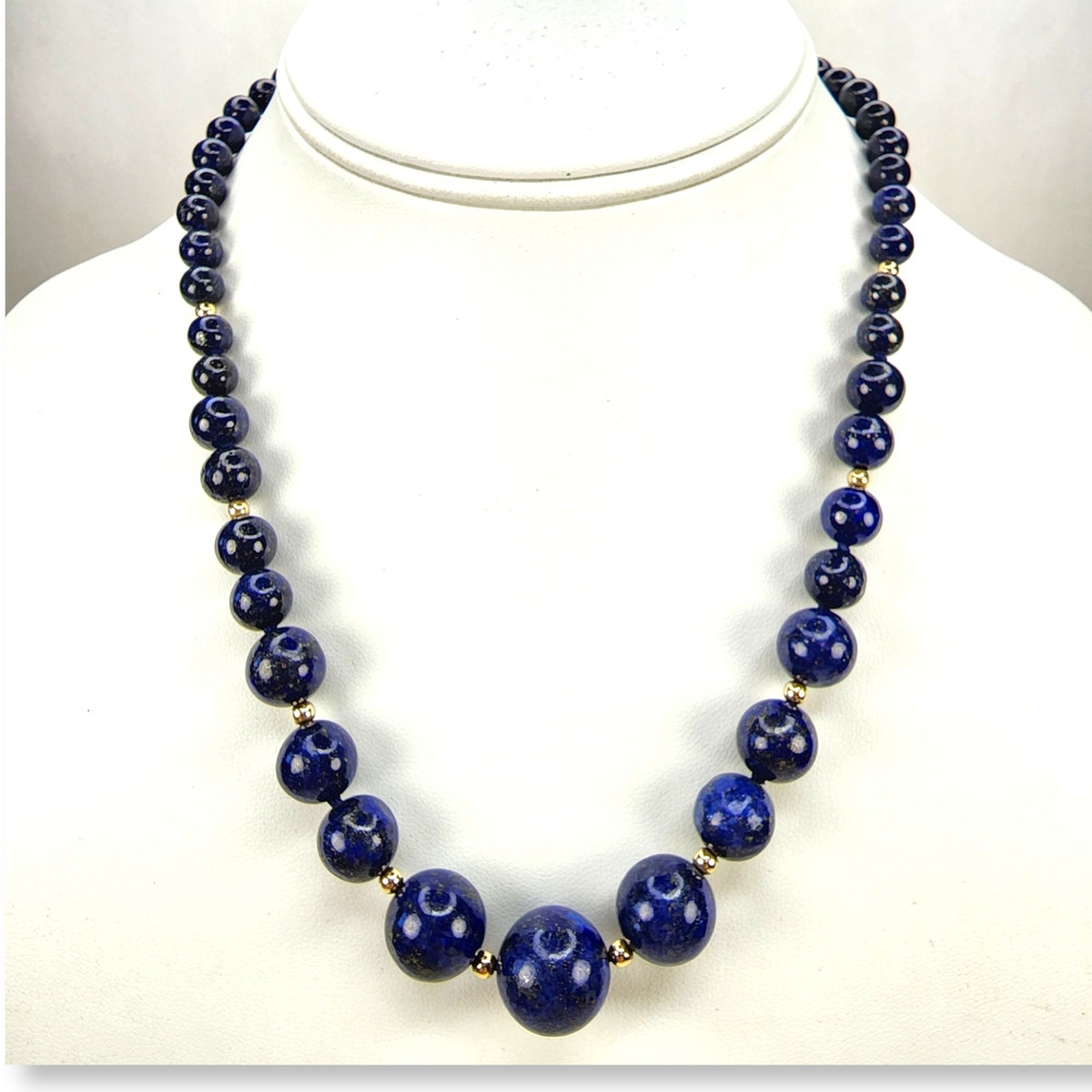 Vintage Graduated Lapis Lazuli and 14KT Gold Beads Clasp Necklace 17.75 Inches