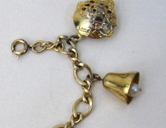 Vintage 12k G.F. Chain Bracelet 6 3/4″ with 5 Mixed Theme Charms