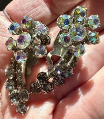 Vintage Juliana D&E Smoky Gray Aurora Borealis Rhinestone Brooch Earrings Set